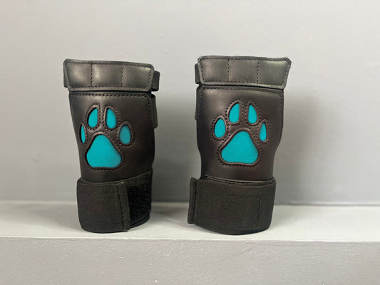 Open Paw Puppy Glove