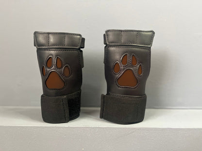 Open Paw Puppy Glove