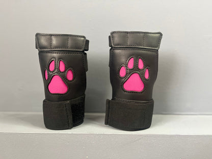 Open Paw Puppy Glove