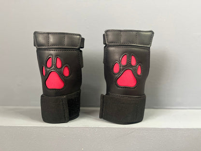 Open Paw Puppy Glove